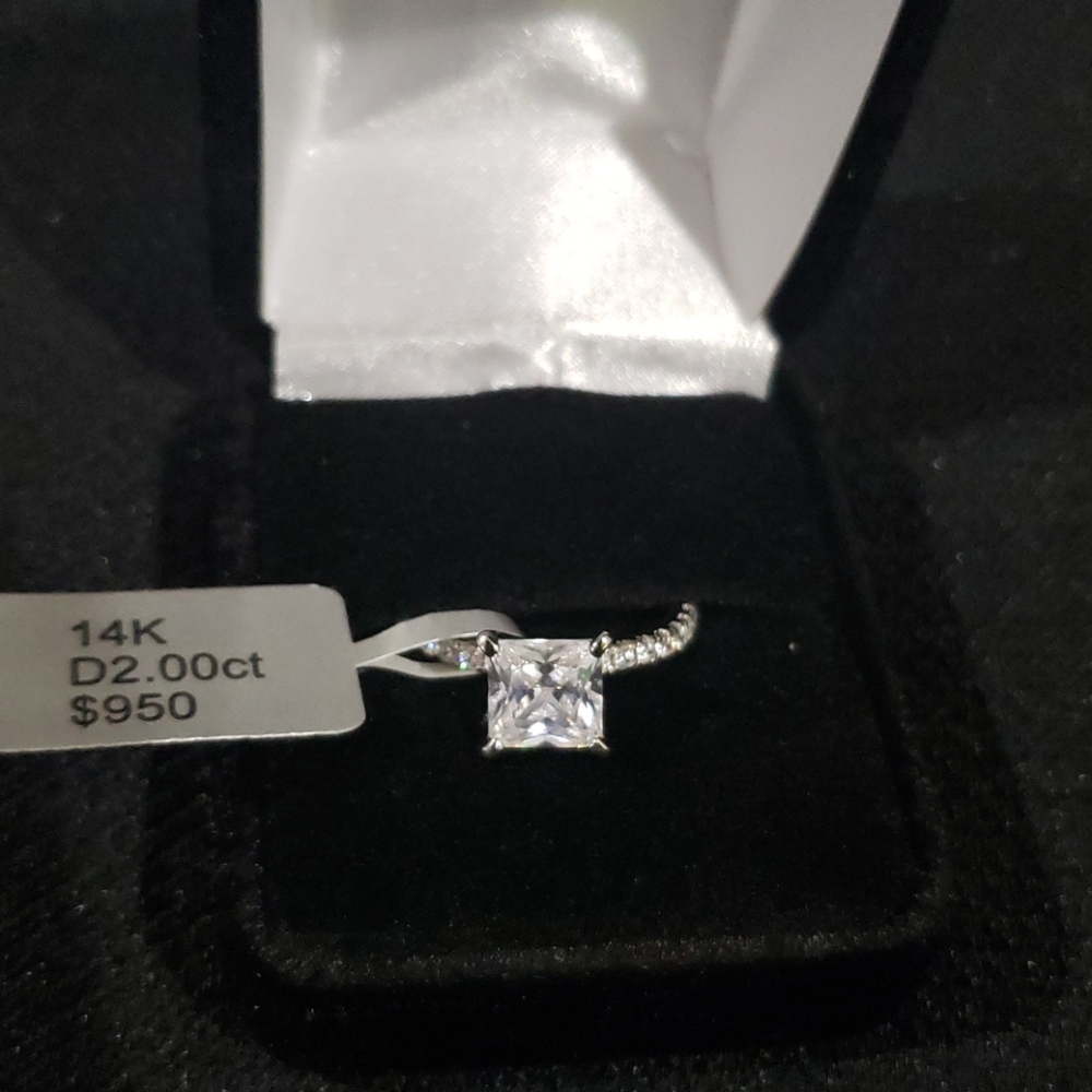 $950  2CT Princess Simulated Cut 14k White Gold Solitaire - Picture 3 of 7